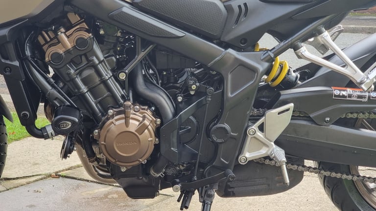 Honda CB650R, Silver, 2021, 650cc, A2 Restricted, Low mileage, fresh MOT and service