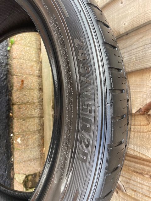 Part Worn Tyre 245/45 x R20