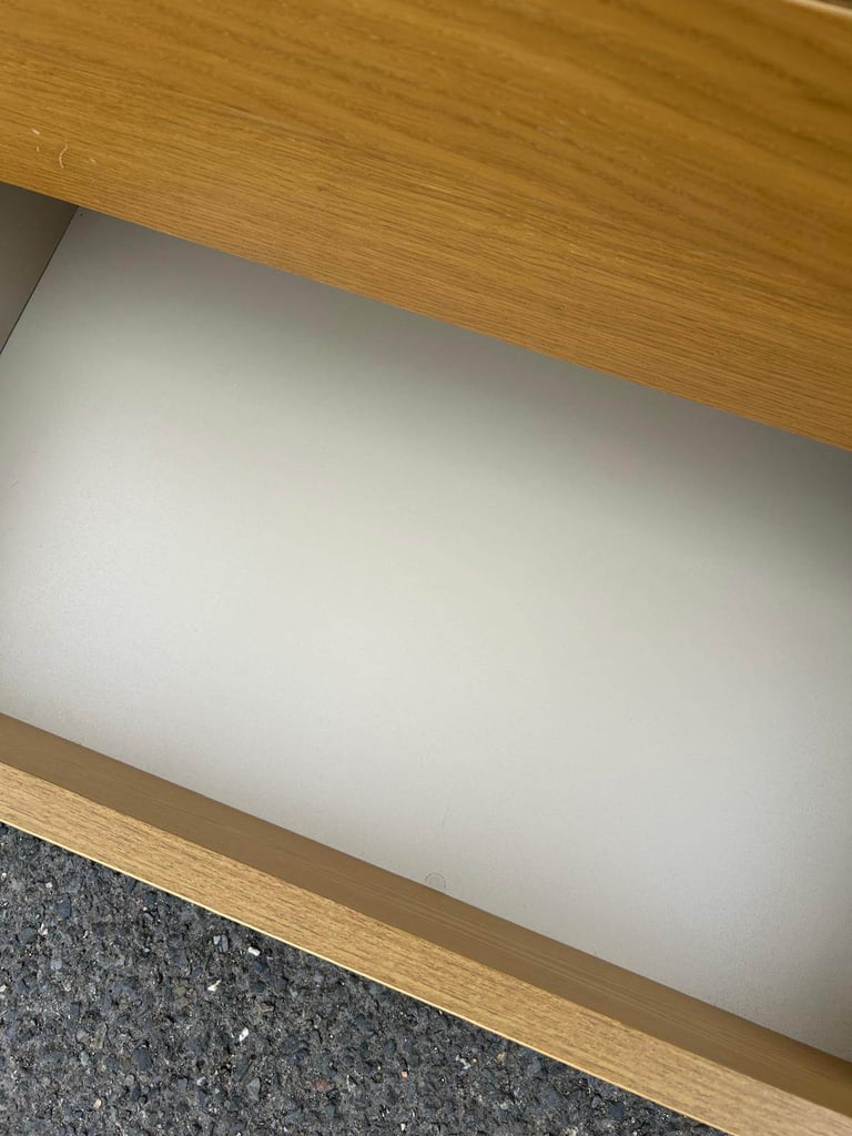 I can deliver - Used but great condition IKEA MALM Chest of 4 Drawers in Oak