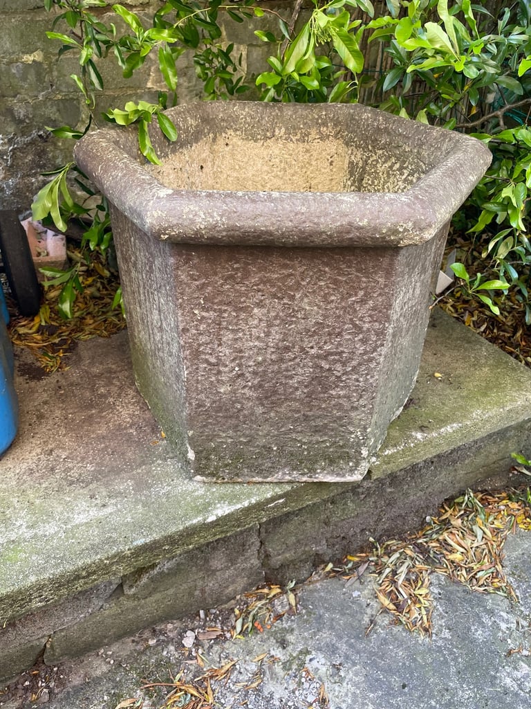 Garden planter very heavy 