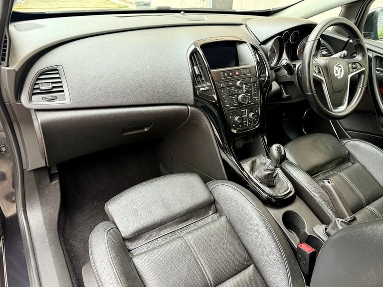 2016 VAUXHALL ASTRA GTC 1.6 i Turbo Limited Edition Black Manual Petrol