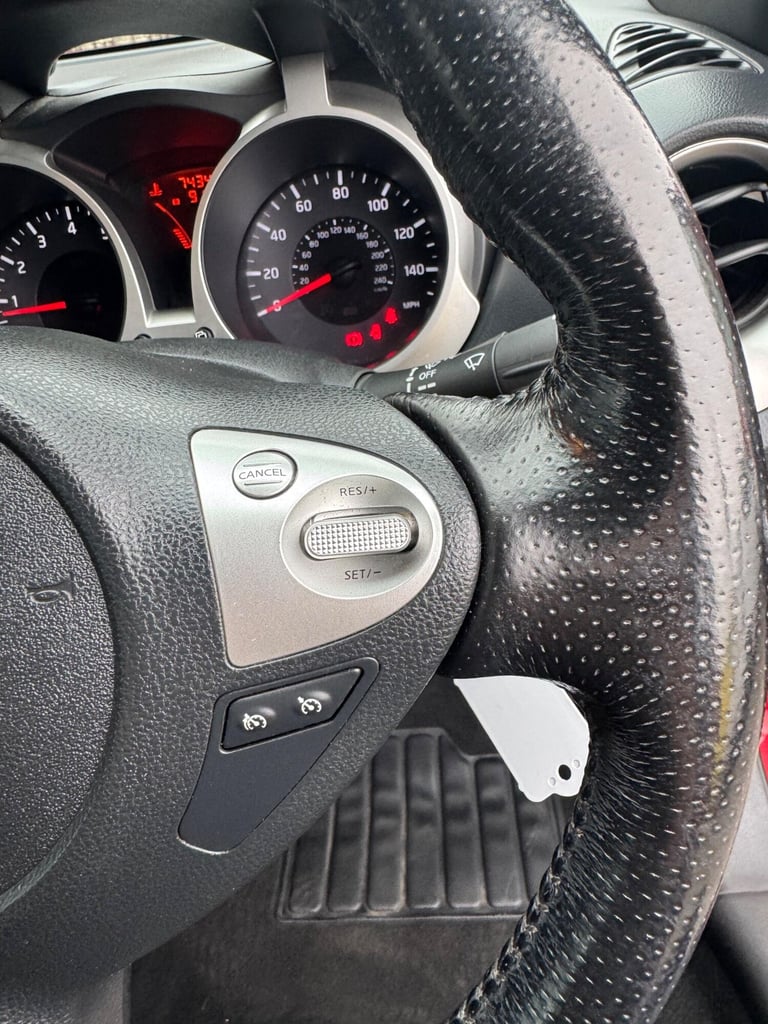 2011 Nissan Juke 1.6 Acenta Euro 5 5dr HATCHBACK Petrol Manual