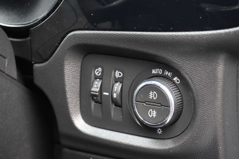 2020 Vauxhall Corsa 1.2 Turbo Elite Nav Premium 5dr Auto HATCHBACK PETROL Automatic