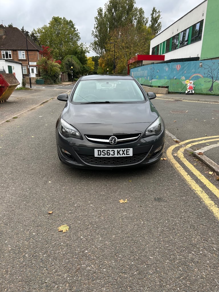 image for Vauxhall, ASTRA, Hatchback, 2013, Manual, 1598 (cc), 5 doors