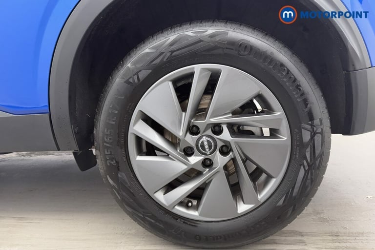 2024 Nissan Qashqai 1.3 DiG-T MH Acenta Premium 5dr SUV Petrol Manual