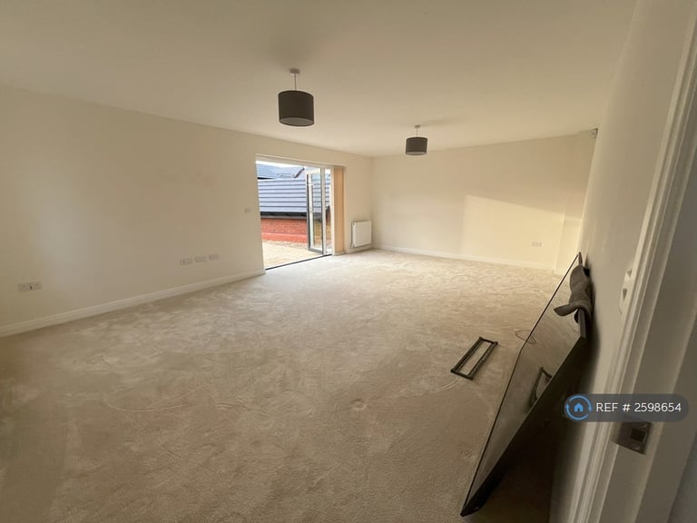 4 bedroom house in Wheaton Road, Bristol, BS34 (4 bed) (#2598654)