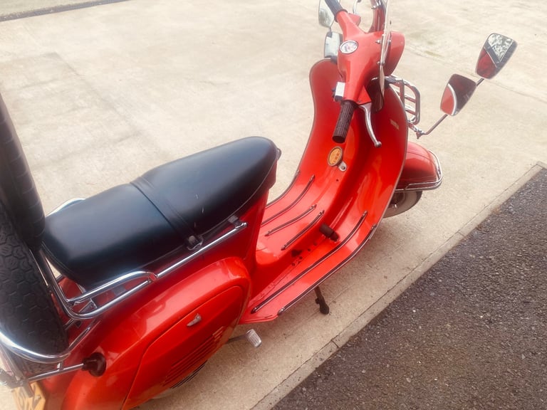 VESPA 100 1981 uk 