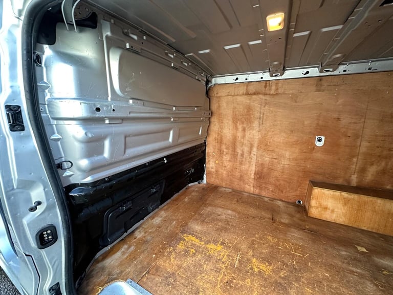 2019 Renault Trafic 1.6 dCi ENERGY 27 Business+ SWB Standard Roof Euro 6 (s/s) 5dr PANEL VAN Dies...