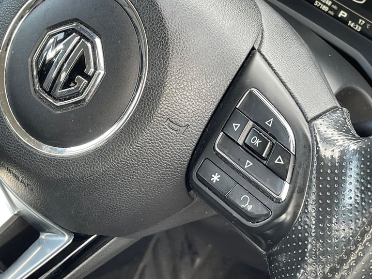  MG MG5 EV 61.1kwh Exclusive Long Range Estate 5dr Electric Auto 156 Ps Electric