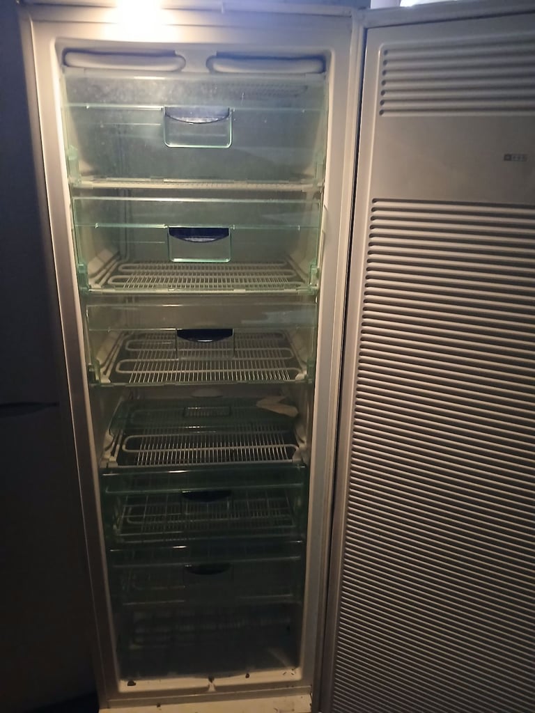 image for Freezer large upright