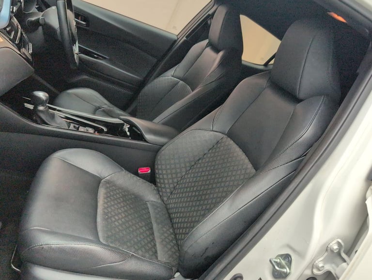 2020 Toyota C-HR 1.8 VVT-h Design SUV 5dr Petrol Hybrid CVT Euro 6 (s/s) (122 ps) - SAT NAV, HATC...