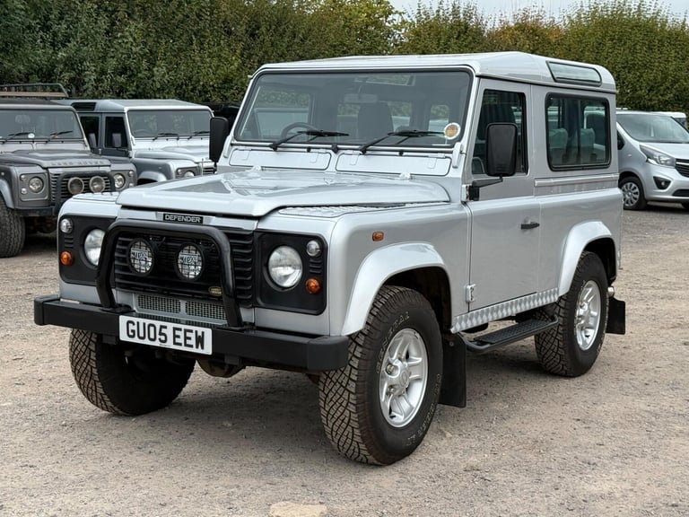 2005 Land Rover Defender 90 2.5 TD5 County Station Wagon 3dr (6 Seats) ESTATE Diesel Manual