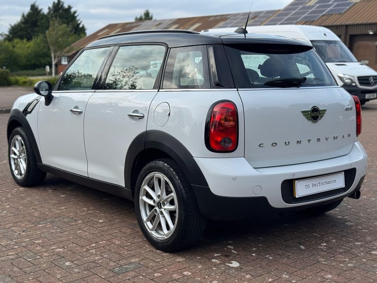 2015 MINI Countryman 1.6 Cooper Auto Euro 6 5dr HATCHBACK Petrol Automatic