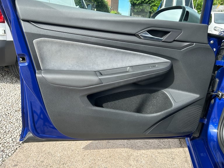 2021 VOLKSWAGEN GOLF MK8 2.0 TSI 320 R 4Motion 5dr DSG