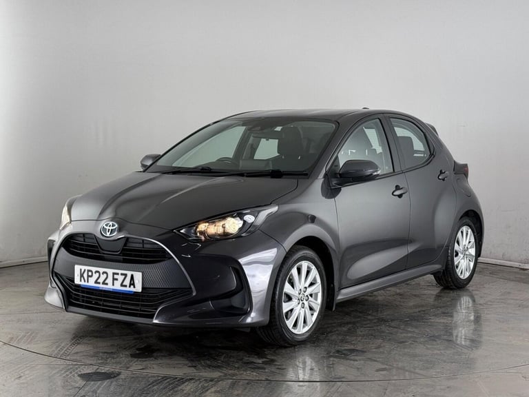 2022 Toyota Yaris 1.5 VVT-h Icon E-CVT Euro 6 (s/s) 5dr Hatchback PETROL/ELECTRIC Automatic