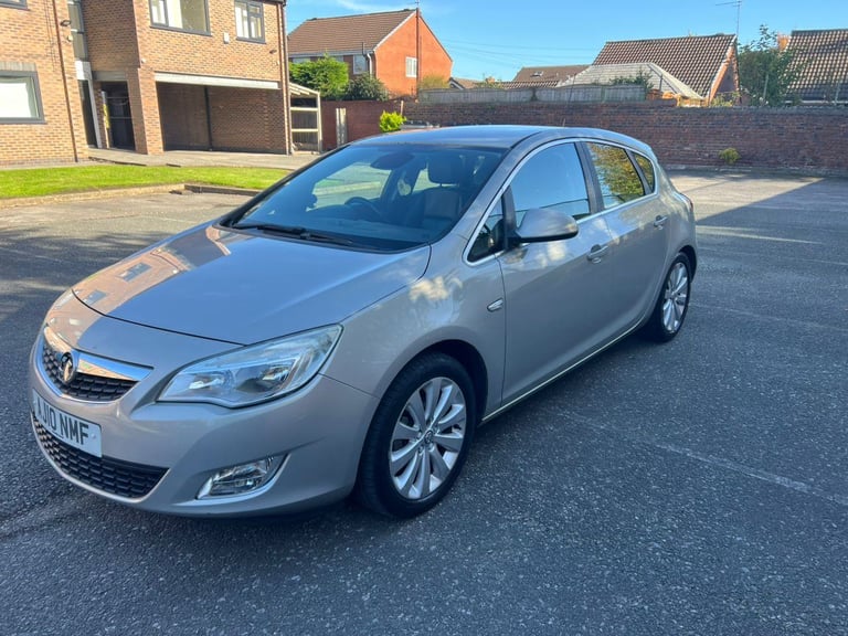 Vauxhall Astra 1.4 2010 5dr Hatchback Petrol Manual