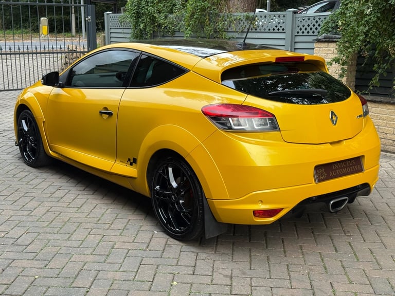 2016 Renault Megane 2.0 T 16V Renaultsport Nav 275 3dr - Liquid yellow - Trophy  COUPE Petrol Manual