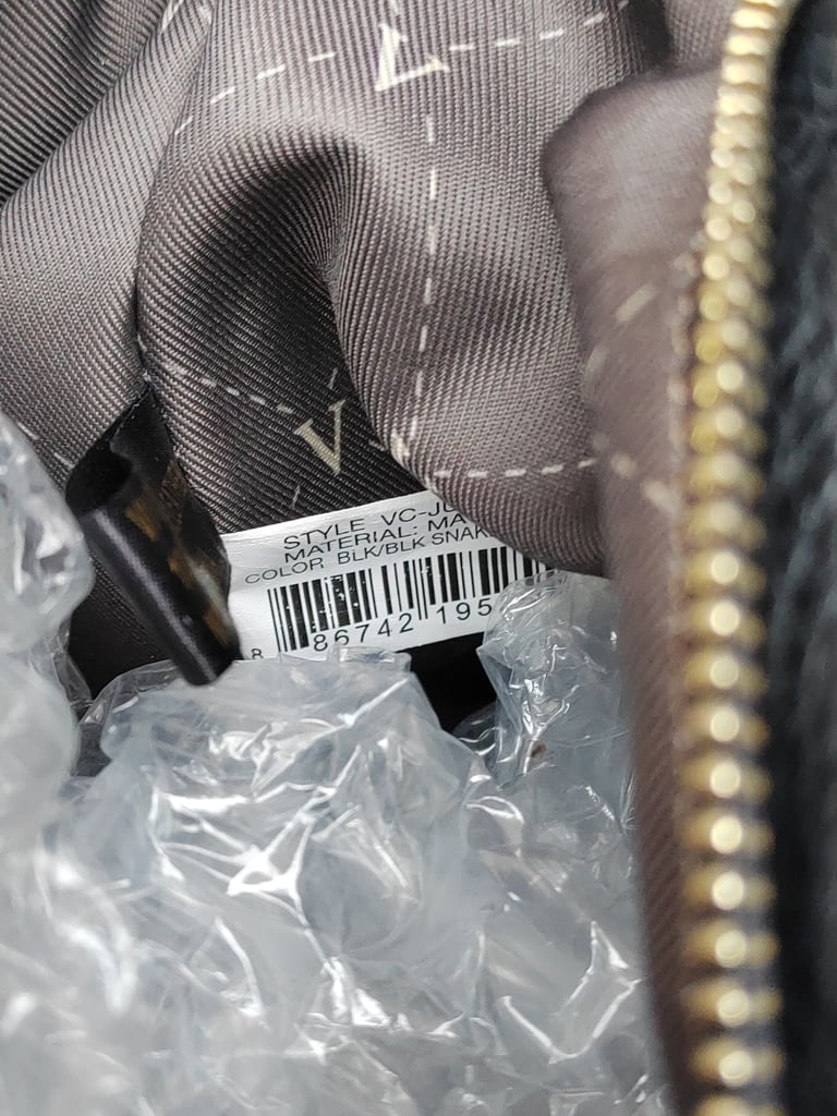 VINCE CAMUTO HANDBAG 