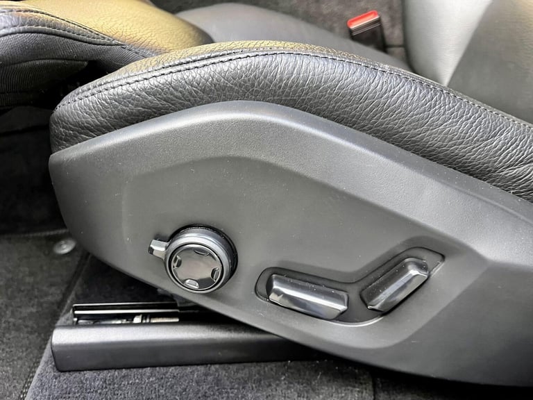 2023 Volvo XC90 2.0h T8 Recharge 18.8kWh Plus Auto 4WD Euro 6 (s/s) 5dr ESTATE Petrol/Electric Hy...