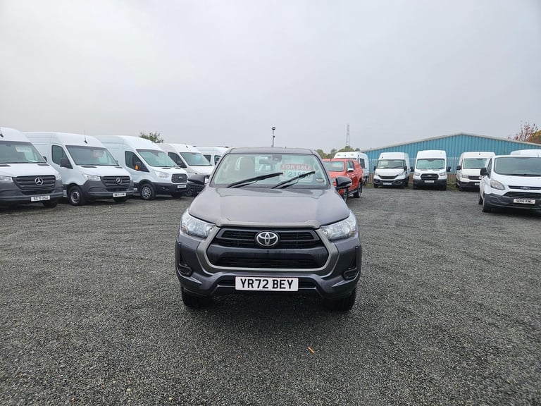 2022 ON 72 PLATE TOYOTA HILUX ACTIVE D-4D 4WD 150BHP 2400CC KING CAB PICKUP ULEZ