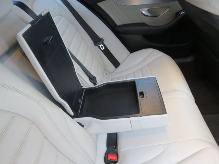 2014 Mercedes-Benz C Class 2.1 C220 BlueTEC AMG Line G-Tronic+ Euro 6 (s/s) 4dr SALOON Diesel Aut...