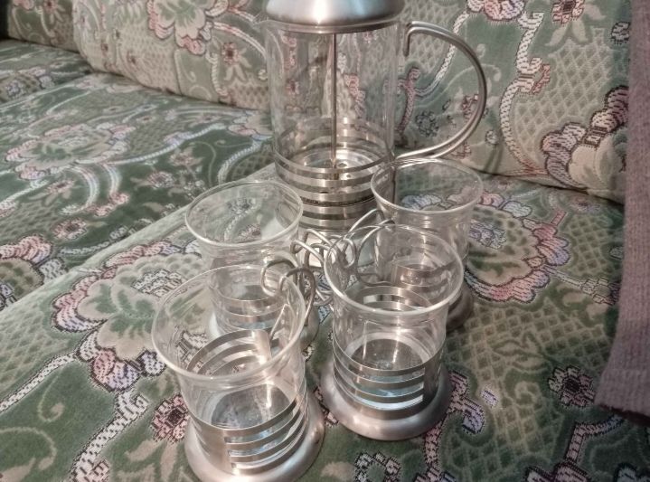 French Press Coffee Maker Set with Glasses
