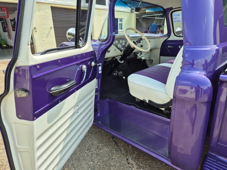 1959 CHEVROLET APACHE V8 CLASSIC CUSTOM AMERICAN