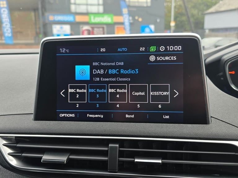 2018 Peugeot 3008 1.2 PureTech Allure SUV 5dr Petrol Manual Euro 6 (s/s) (130 ps) HATCHBACK Petro...