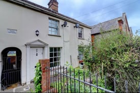 Beautiful 2 bed cottage in High Wycombe 