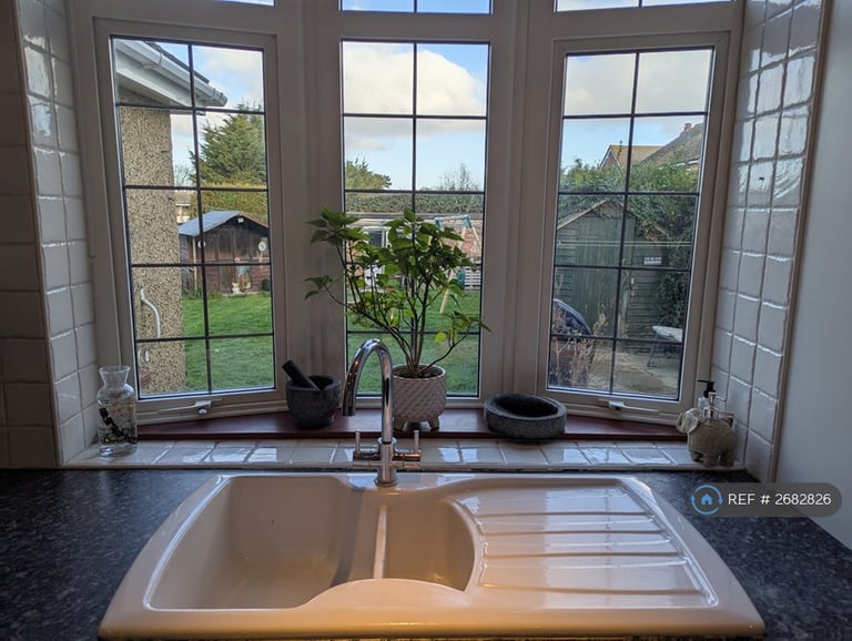 4 bedroom house in Gainsford Avenue, Clacton-On-Sea, CO15 (4 bed) (#2682826)