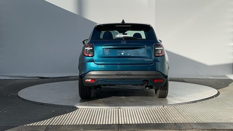 2025 Fiat 600 1.2 MHEV SUV 5dr Petrol Hybrid e-DCT Euro 6 (s/s) (100 ps) Automatic Hatchback Hybr...