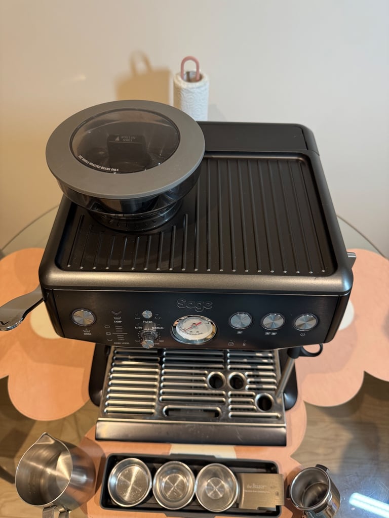 Sage The Barista Express Impress SES876BST Coffee Machine Black Stainless Steel