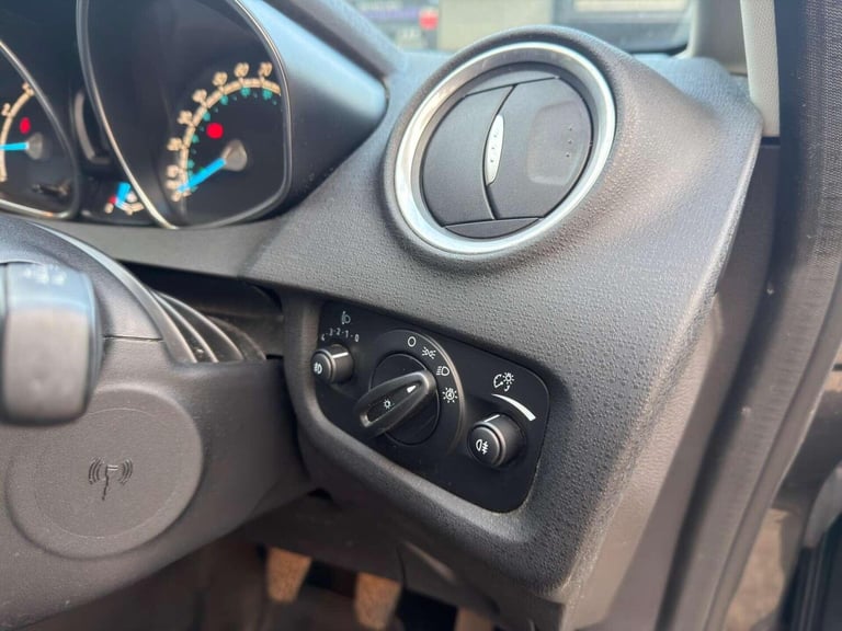 2016 Ford Fiesta 1.0 Fiesta Titanium X 5dr HATCHBACK Petrol Manual