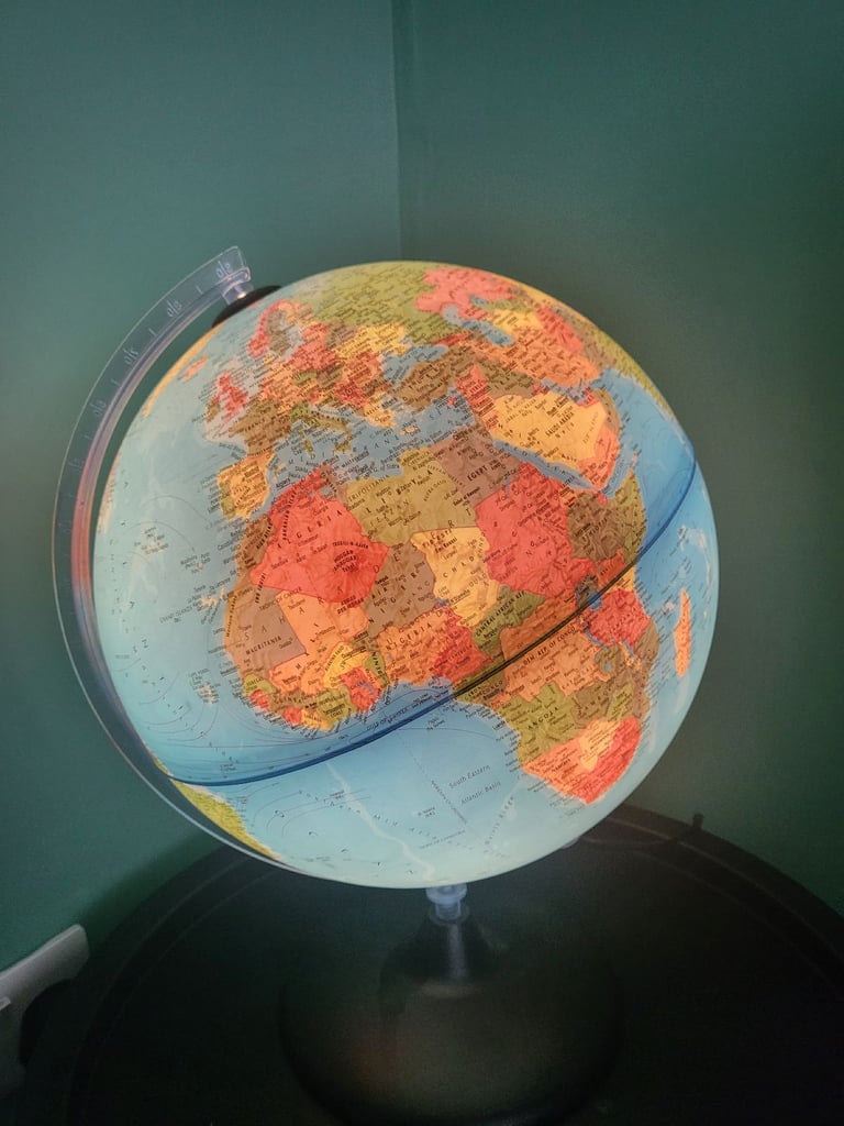 image for Atlas Globe Light