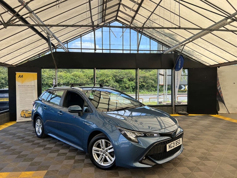 image for 2021 Toyota Corolla 2.0 VVT-i Hybrid Icon Tech 5dr CVT ESTATE PETROL/ELECTRIC Automatic