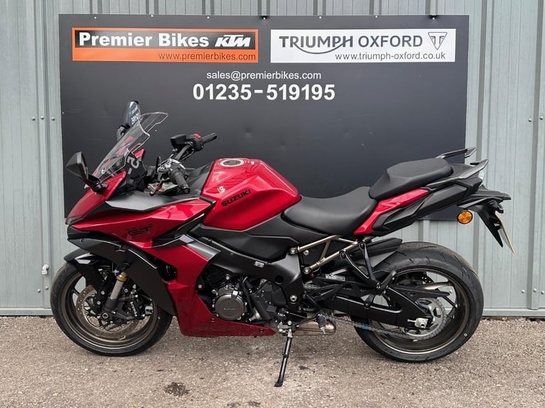 STUNNING ONE OWNER 2024/24 SUZUKI GSX-S 1000 GT+ MOTORCYCLE 