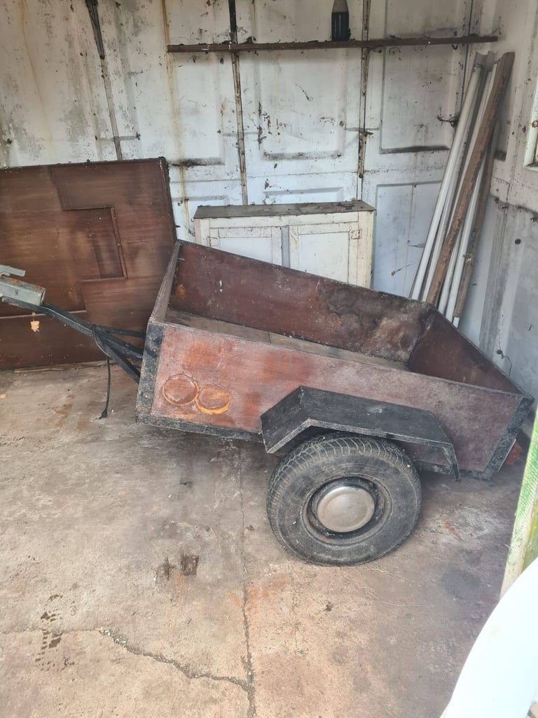 Wooden car trailer 
