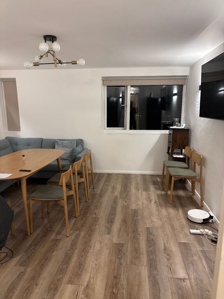 Spacious Double Room to Rent – Chingford / Walthamstow