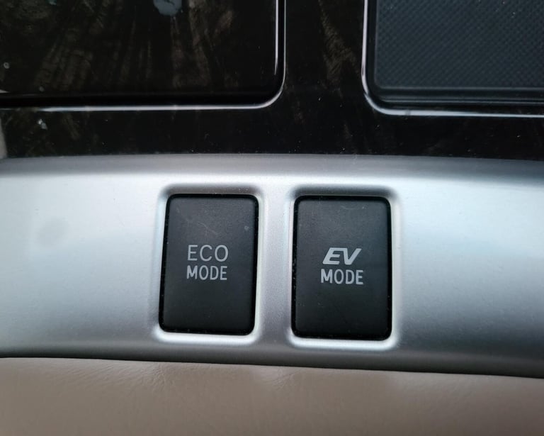 2013 FRESH IMPORT TOYOTA VELLFIRE ALPHARD HYBRID AUTOMATIC 7 SEATER ULE FREE