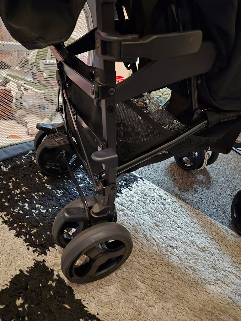 Cosatto Supa 3 Stroller Buggy - Silhouette Black Quilt - FROM BIRTH - Full Set
