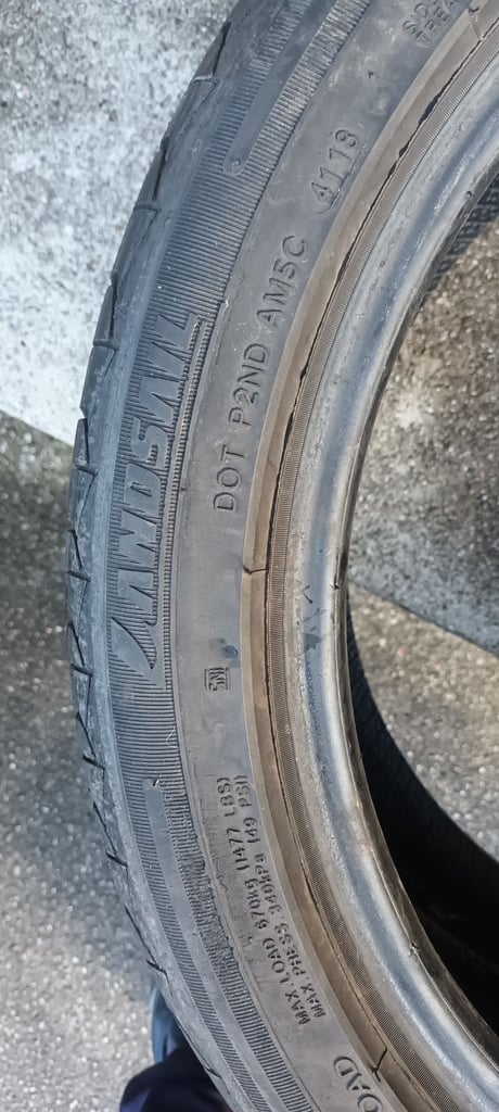 Car Tyre Landsail LS388 225/45R17 (1 Item)