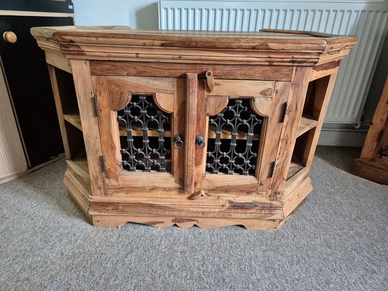 Sheesham tv cabinet 
