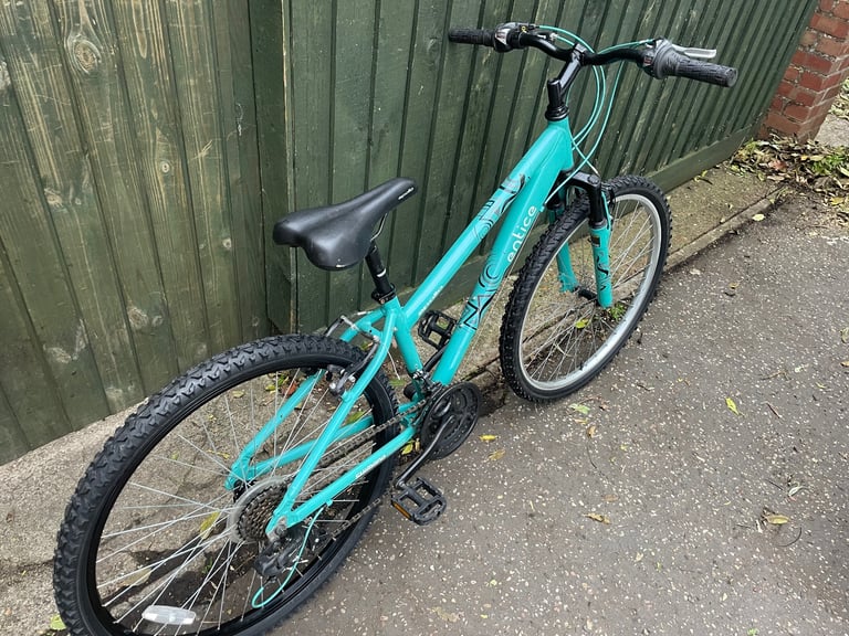 Apollo Eunice girls mountain bike 