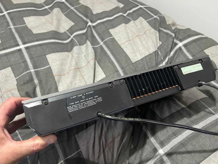  PENDING. B&O Bang & Olufsen Beocord 3300 HX PRO tape cassette deck (suspected belt failure)