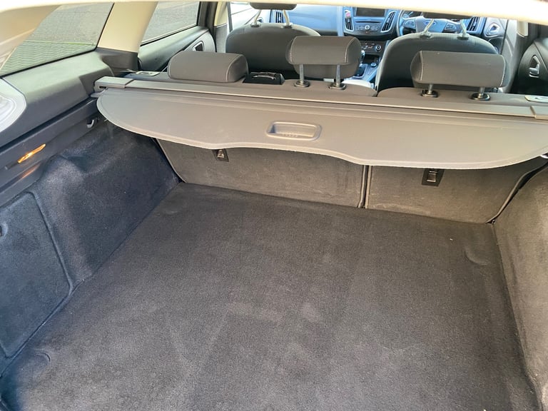 Ford, FOCUS, Estate, 2016, Manual, 1499 (cc), 5 doors