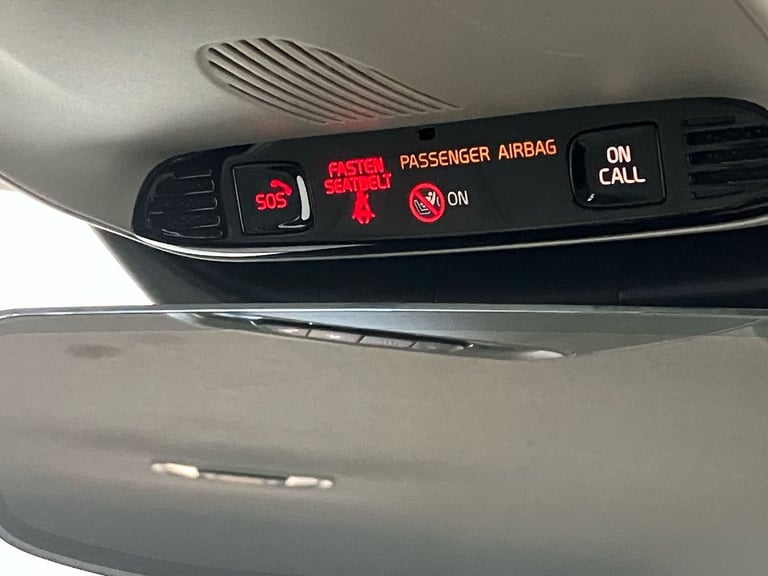 2020 Volvo XC40 2.0 B4P Inscription Pro 5dr Auto Estate Automatic