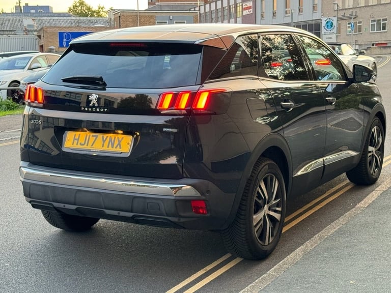 2017 Peugeot 3008 1.2 PureTech Allure SUV 5dr Petrol EAT Euro 6 (s/s) (130 ps) HATCHBACK Petrol A...
