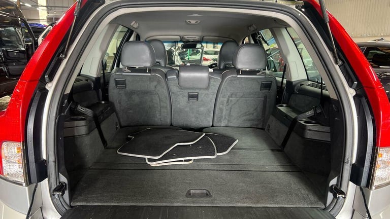 Volvo XC90 2.4 D5 SE Lux Geartronic 4WD Euro 5 5dr Diesel