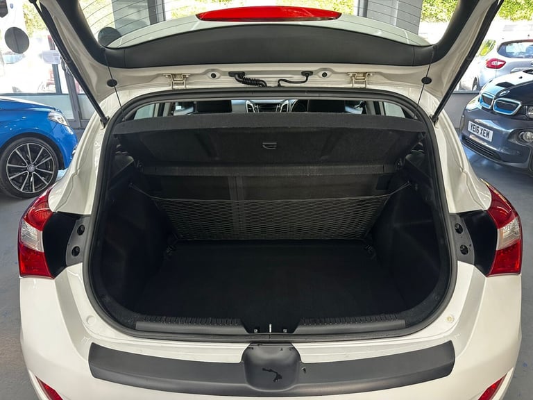 HYUNDAI I30 1.6 CRDi Blue Drive Style 2013