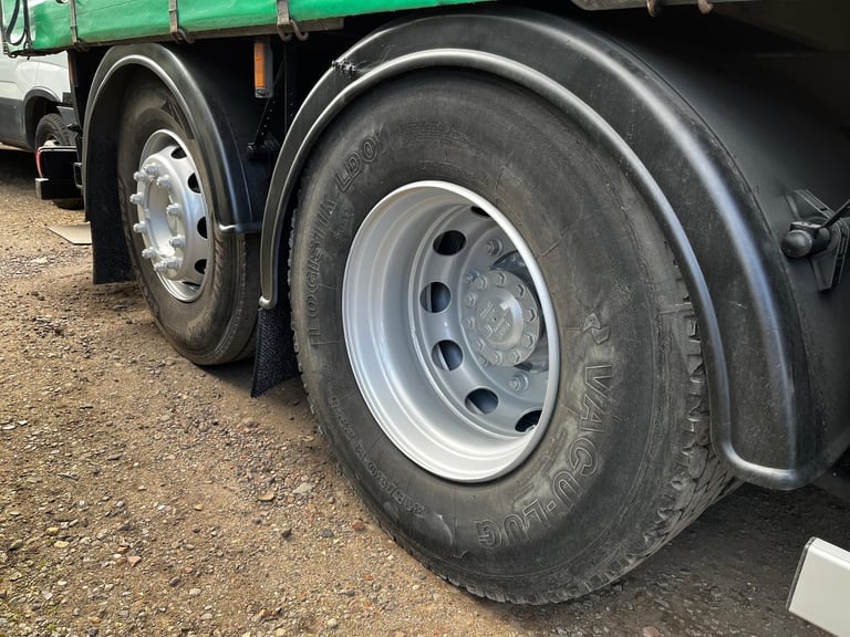 2015 DAF CF 75.330 26T CURTAIN SIDER 